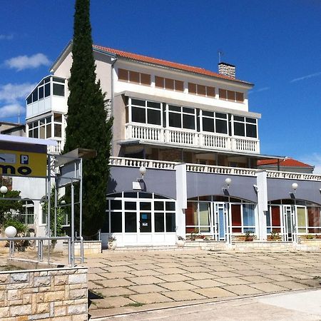 Hotel Vila Primo Primošten Exterior foto